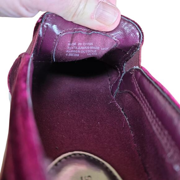 Michael Kors Slip On Sneakers Burgandy Velvet Womens Size 8.5 M Perfect for Fall - Picture 8 of 8